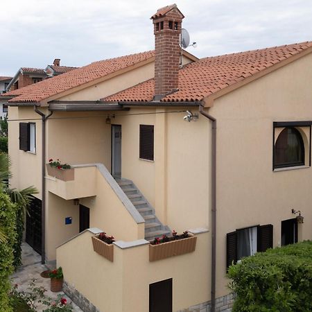 Apartments Mirella Novigrad Istria Kültér fotó