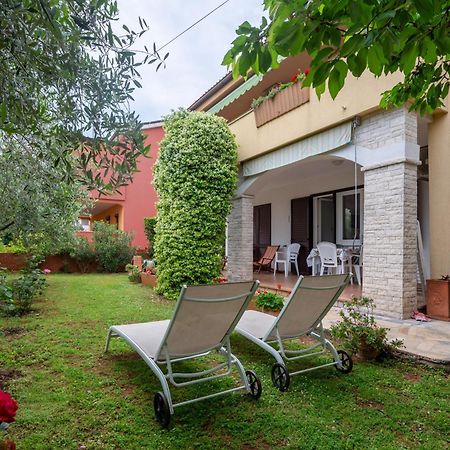Apartments Mirella Novigrad Istria Kültér fotó