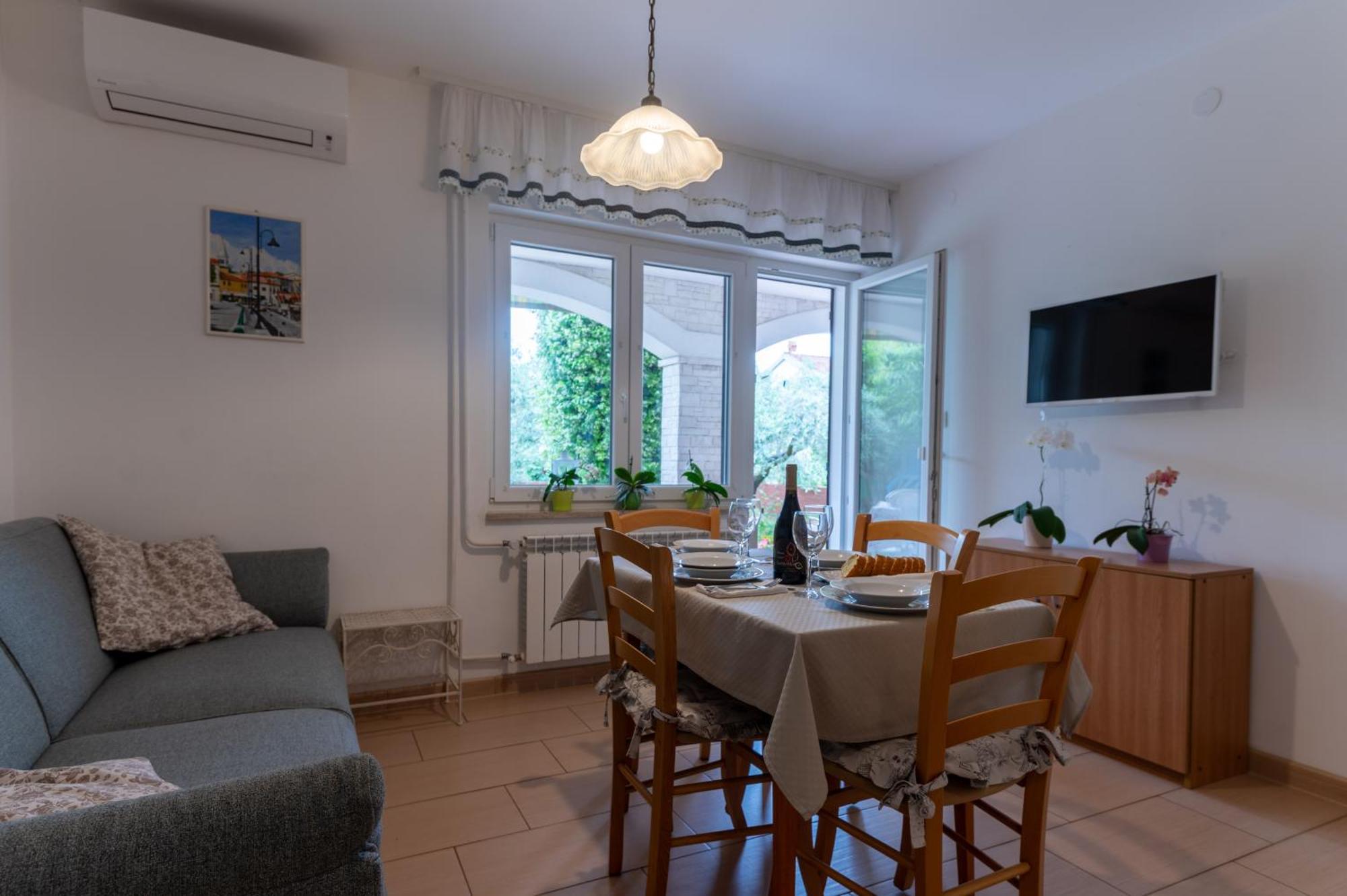 Apartments Mirella Novigrad Istria Kültér fotó