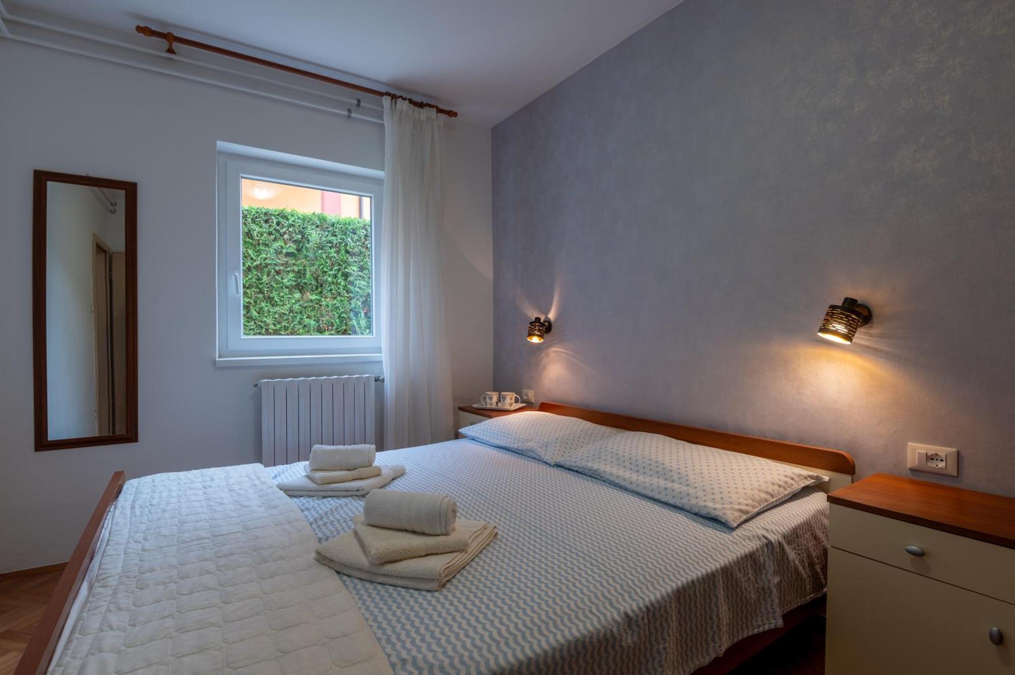 Apartments Mirella Novigrad Istria Kültér fotó
