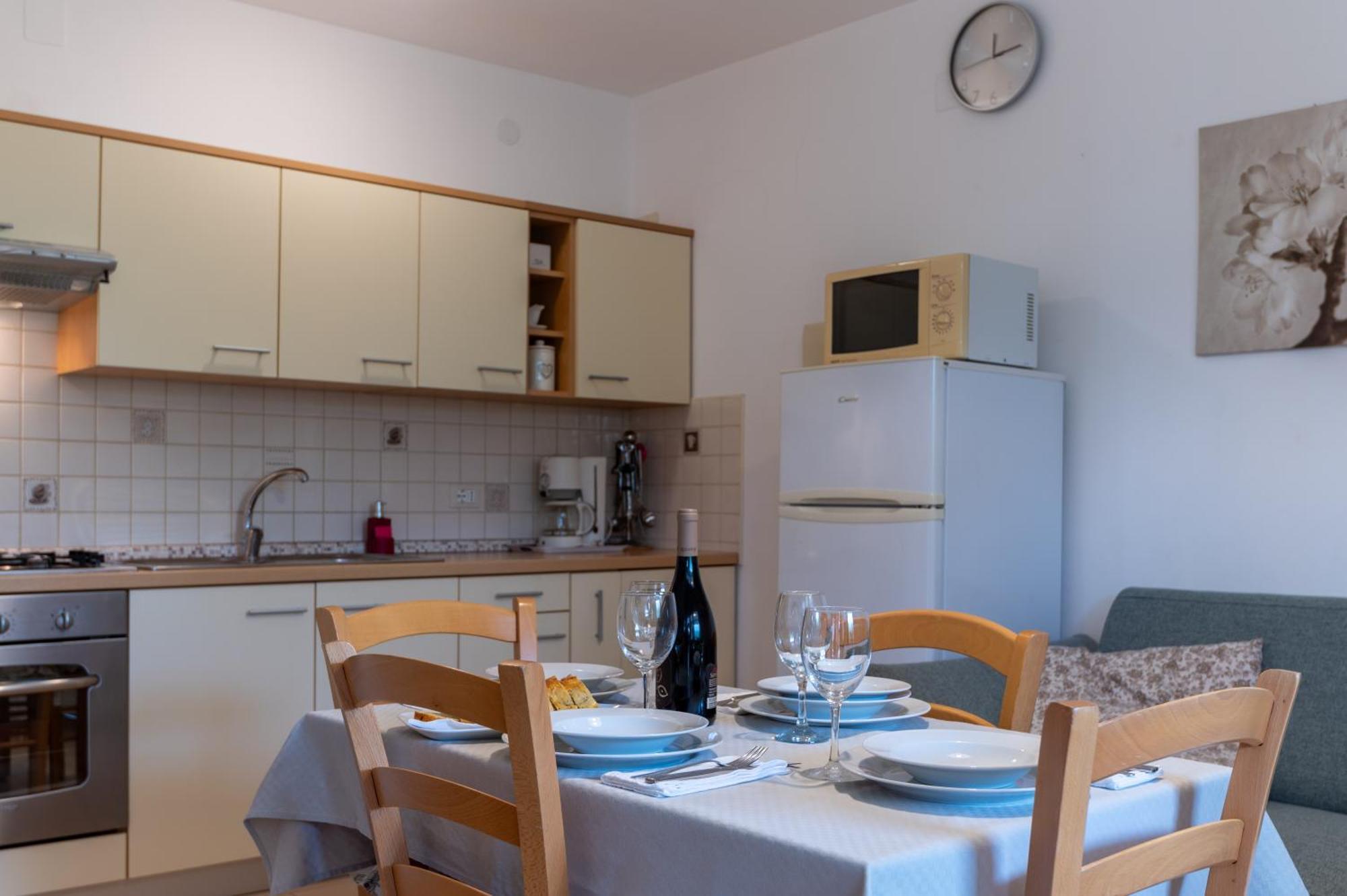 Apartments Mirella Novigrad Istria Kültér fotó